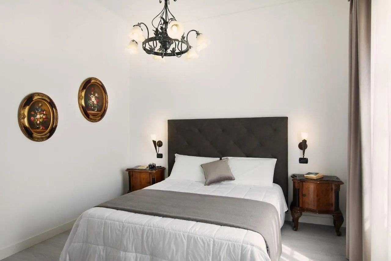 Hotel Berna Florence 2*,  Italy
