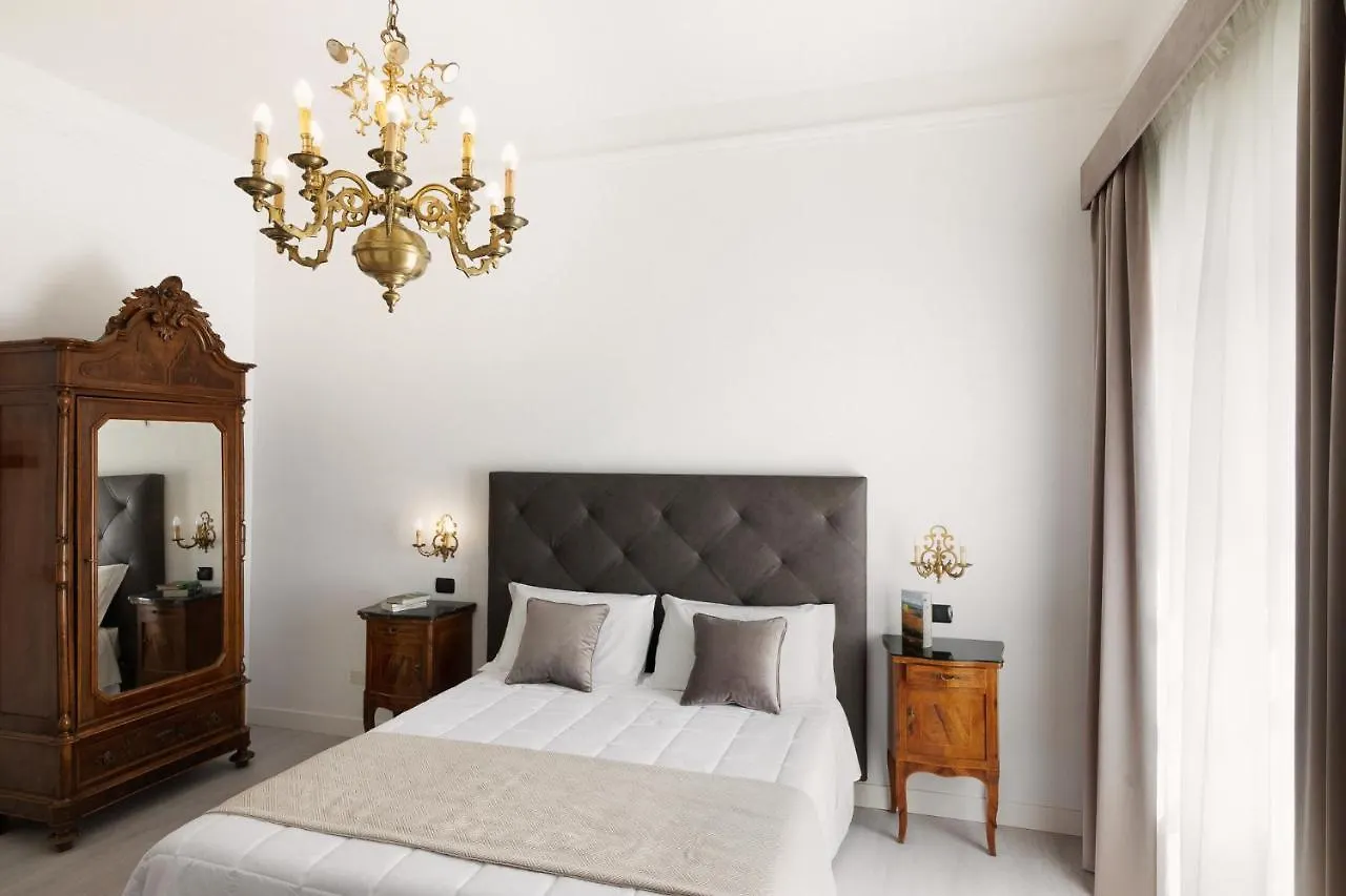Hotel Berna Florence 2*,  Italy