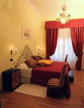 Hotel Berna Florence 2*,